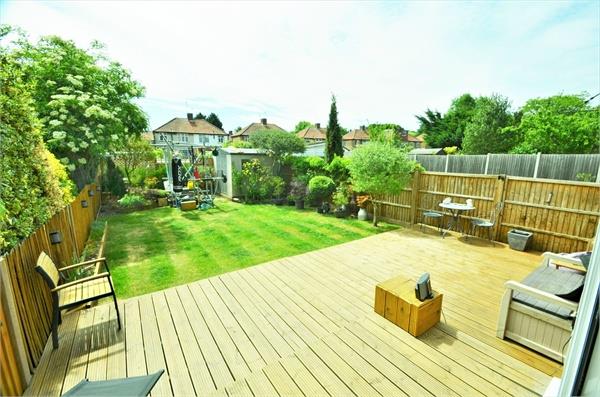 Aberdare Gardens, Mill Hill